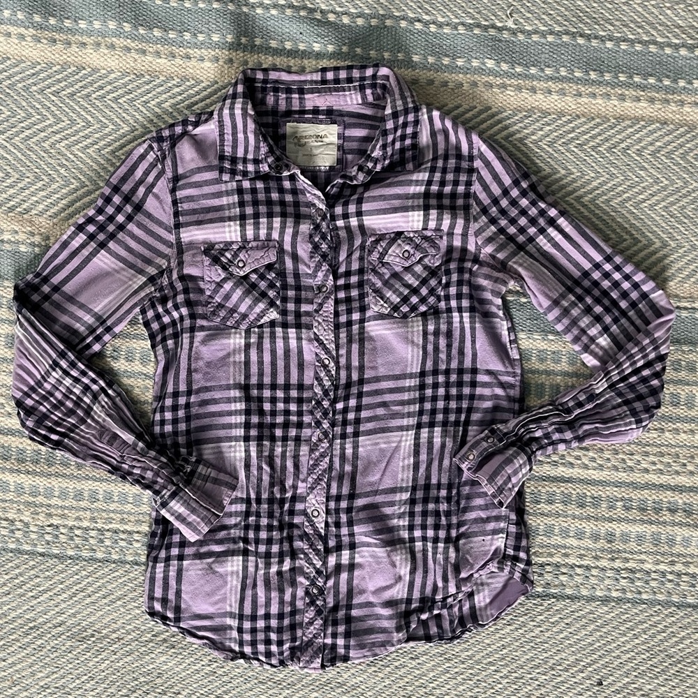 purple and black flannel shirt